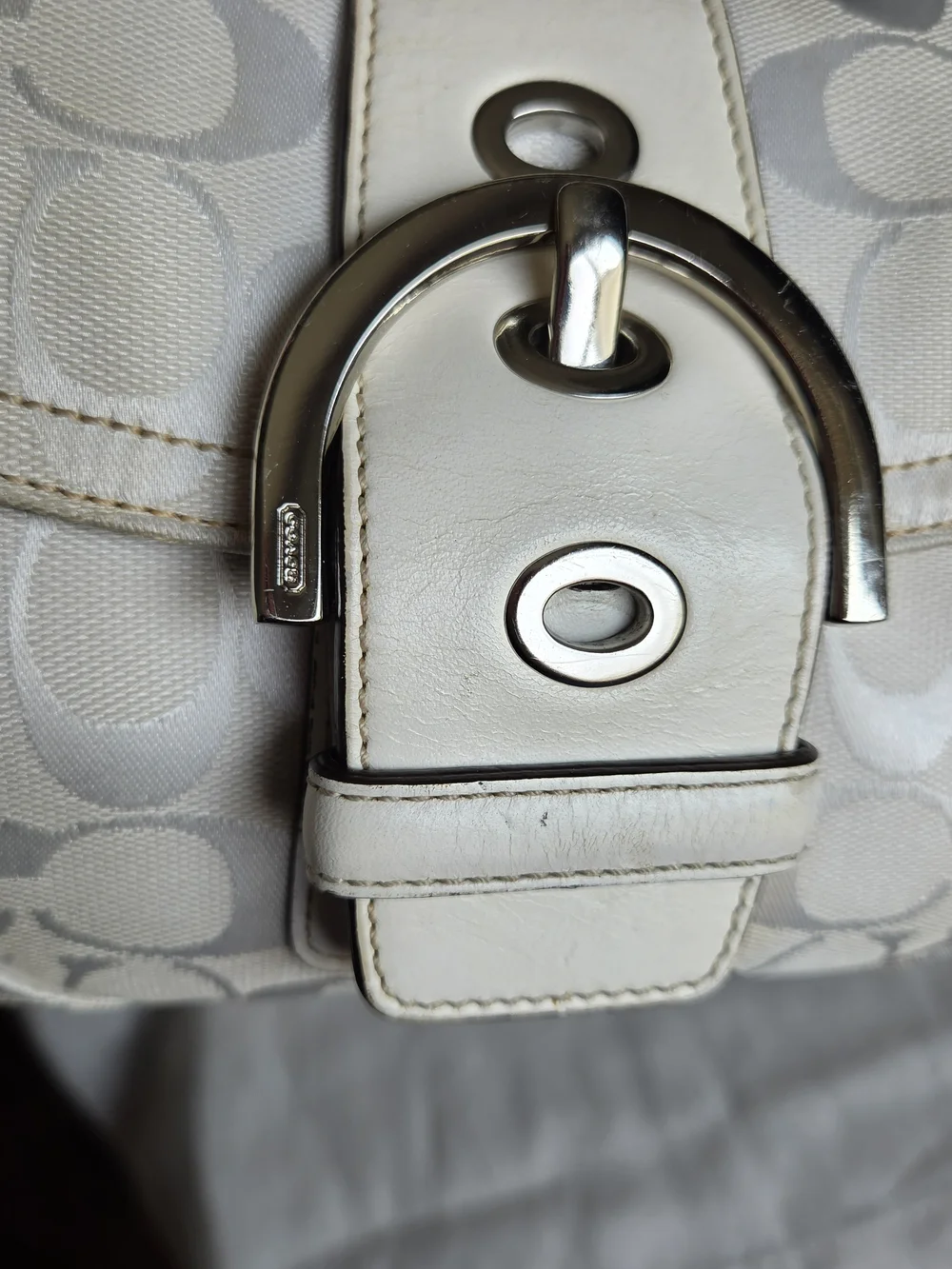 Vintage Coach Y2K-Era Mini Soho Signature Flap Shoulder Bag - Picture 5 of 11